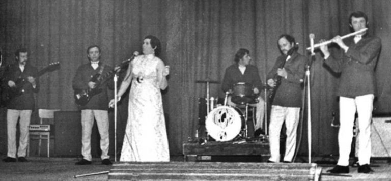 Владимир Мулявин, Лидия Кармальская: биография, семья, личная жизнь, дети, разво